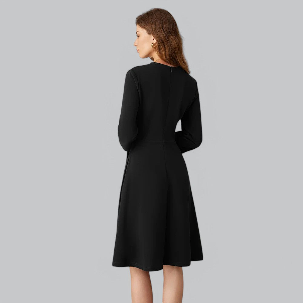 Elegant Retro High Waist Midi Dress – Belted A-Line Silhouette with V-Neck